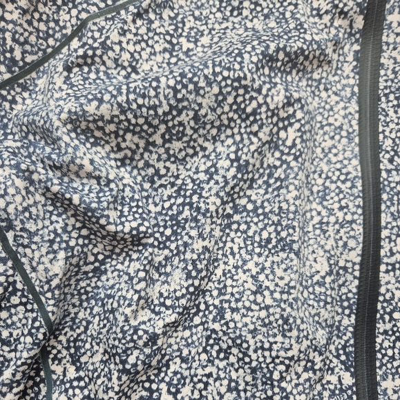 Lululemon Runaway Jacket Pebble Print Size 10 Hoodie Full Zipper - Picture 3 of 11